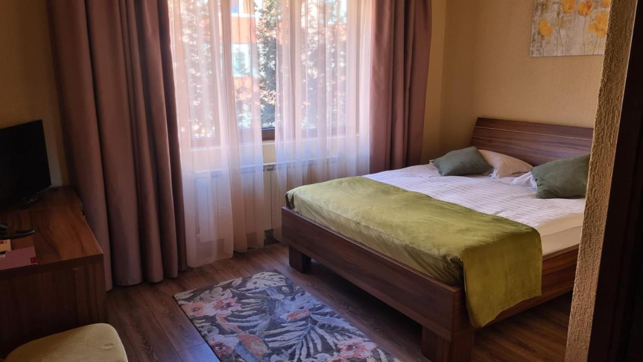Hotel Gema Брашов Екстер'єр фото