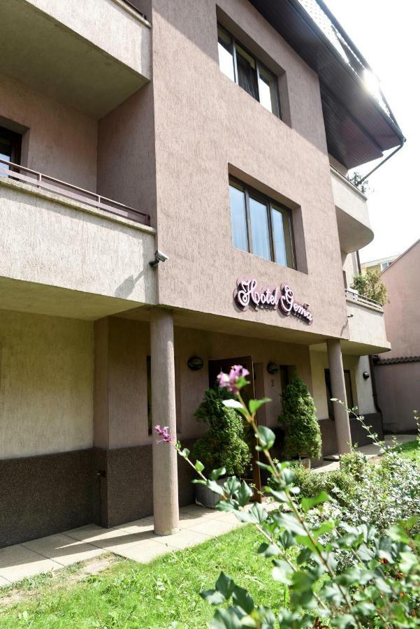 Hotel Gema Брашов Екстер'єр фото